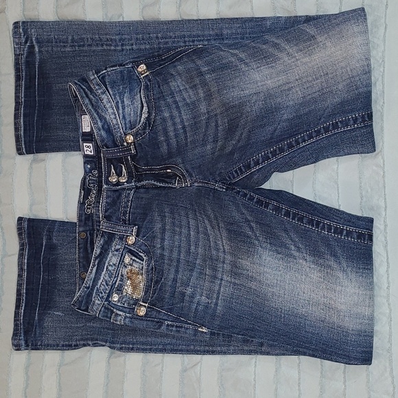 Miss Me Chain Jeans - Picture 3 of 12